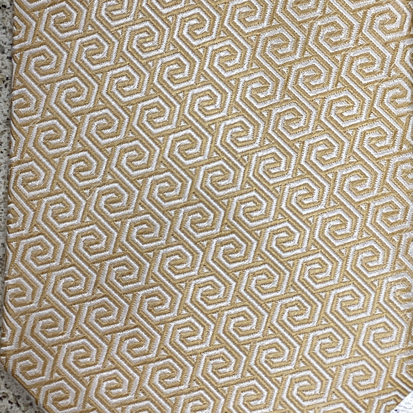 Mens Titanium Tie Swirls-Gold TT589