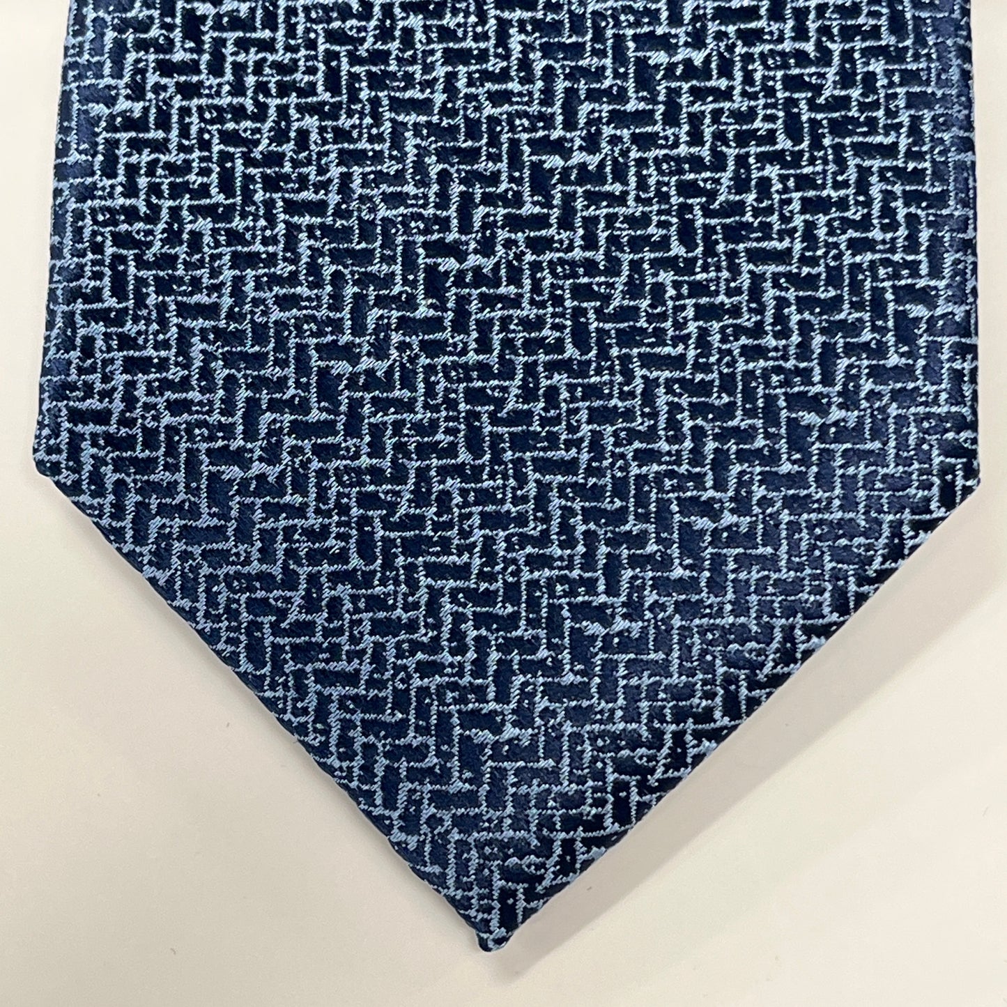 TO Men’s Tie TS312-1
