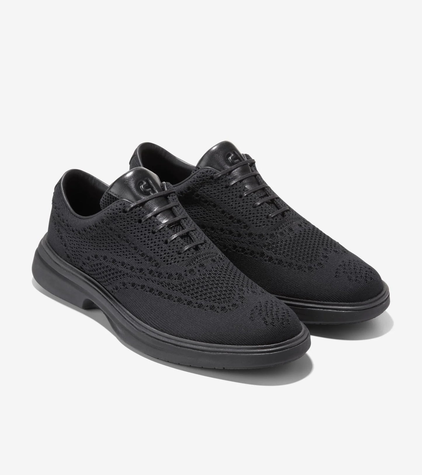 Cole Haan Men's ØriginalGrand CitySpectre Stitchlite Oxfords in black knit with lightweight cushioned sole