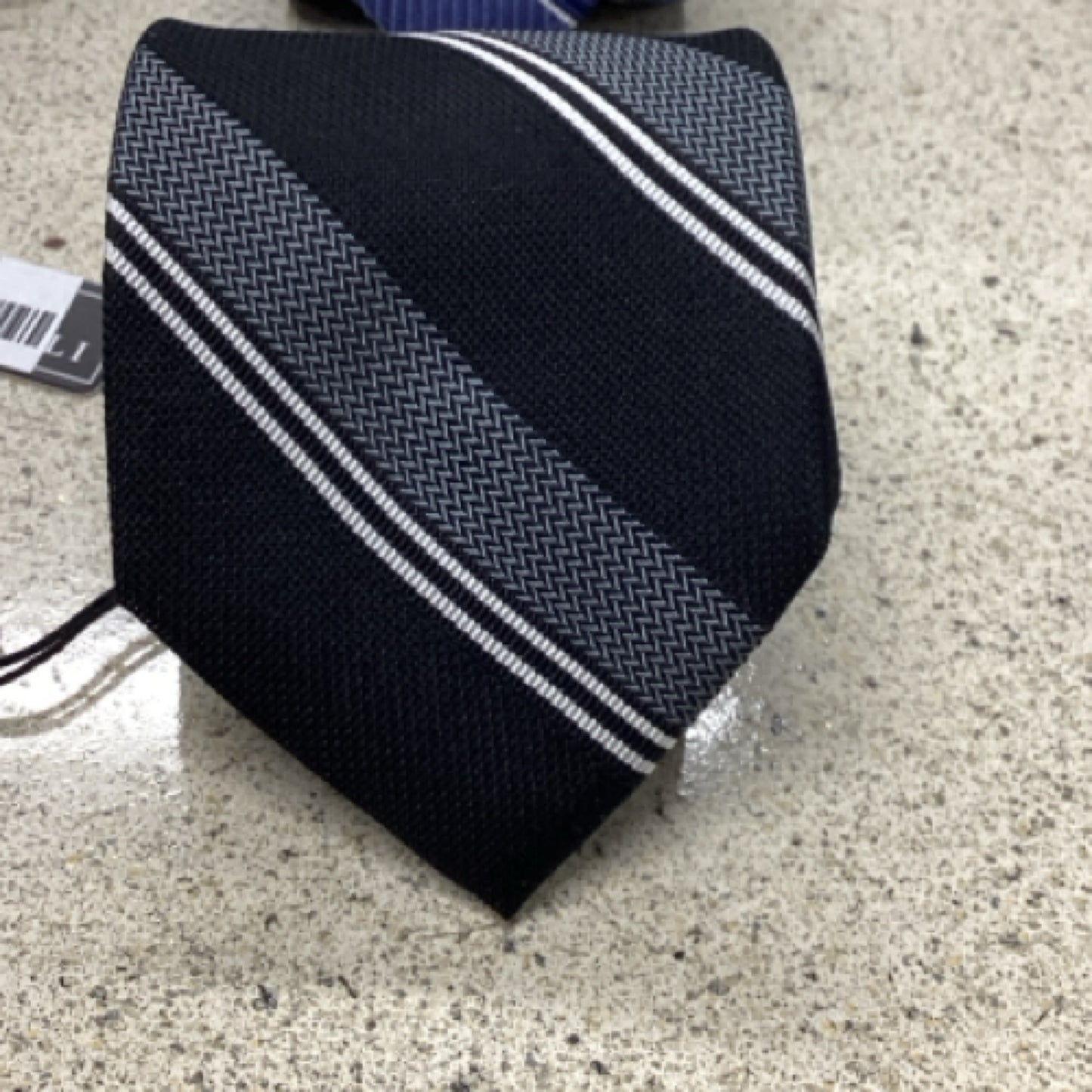 Bruno Piattelli Mens Silk Tie Navy Knit Striped BRO407